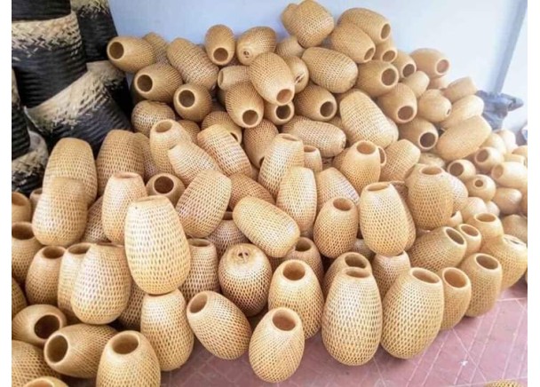 Lồng đèn mây